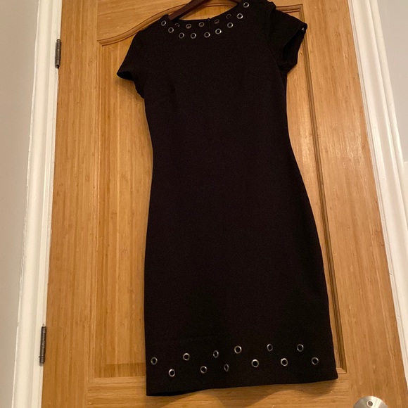 Pretty black dress - Picture 1 of 6